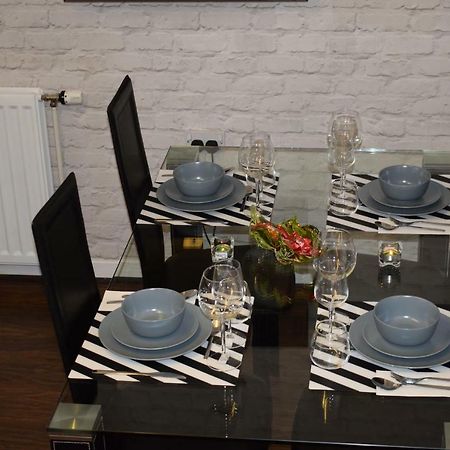 Silverburn New House With Free Parking And Nice Garden Glasgow Bagian luar foto