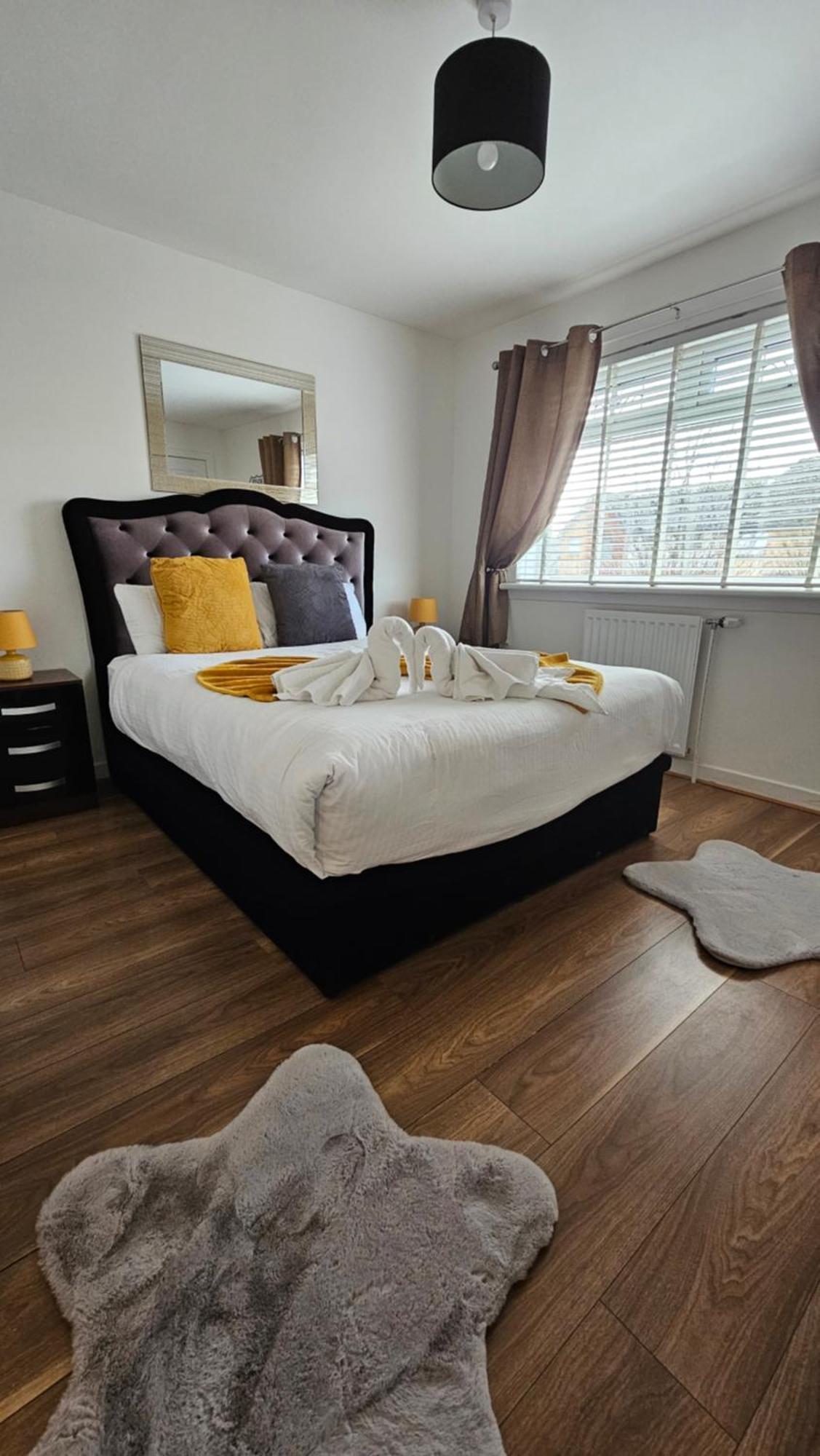 Silverburn New House With Free Parking And Nice Garden Glasgow Bagian luar foto