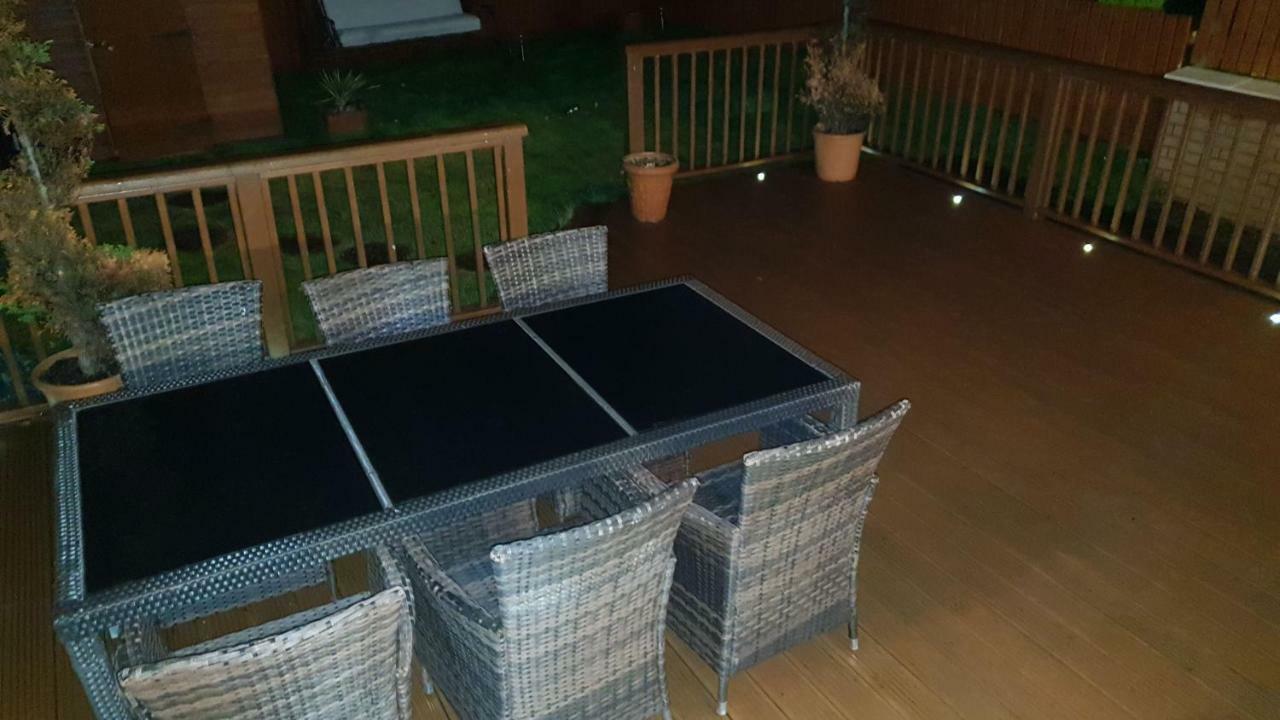 Silverburn New House With Free Parking And Nice Garden Glasgow Bagian luar foto