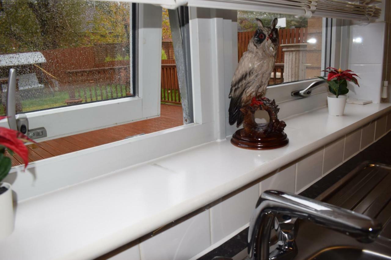 Silverburn New House With Free Parking And Nice Garden Glasgow Bagian luar foto